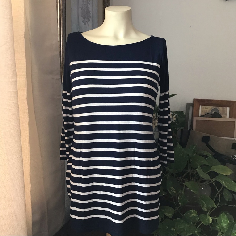 A Pea In The Pod | Striped quarter sleeve navy & White Top Sz Small